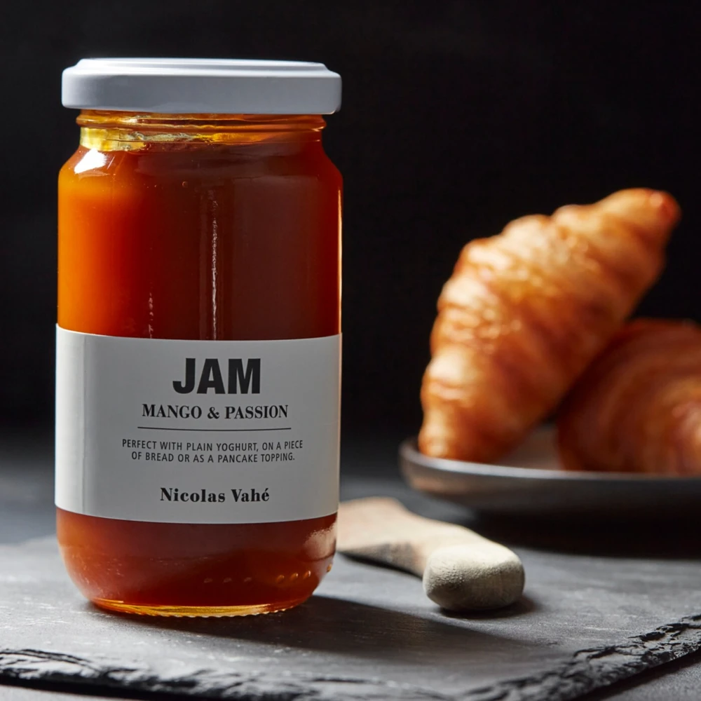 Dżem mango i marakuja, Nicolas Vahé