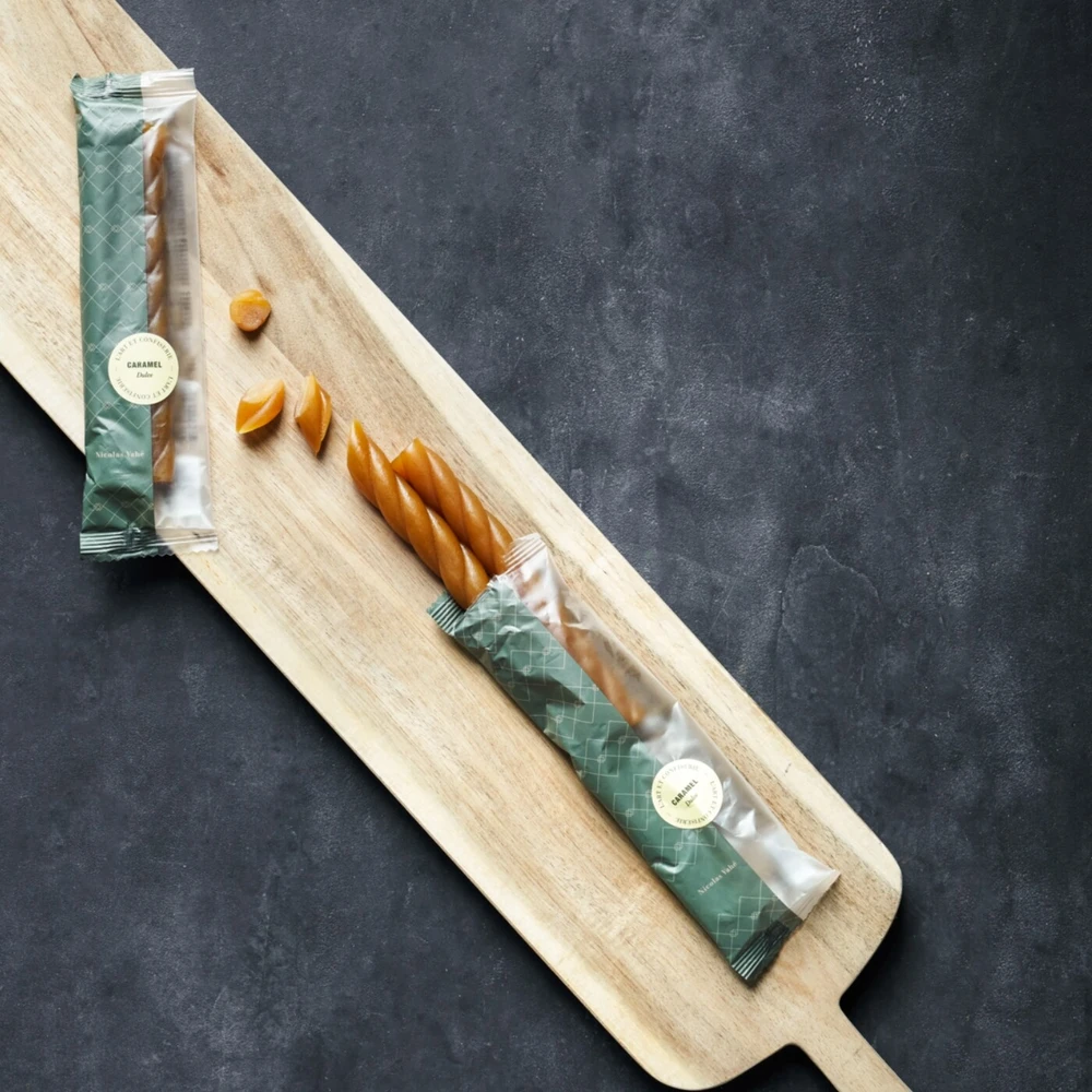 Karmelowe pałeczki, Nicolas Vahé