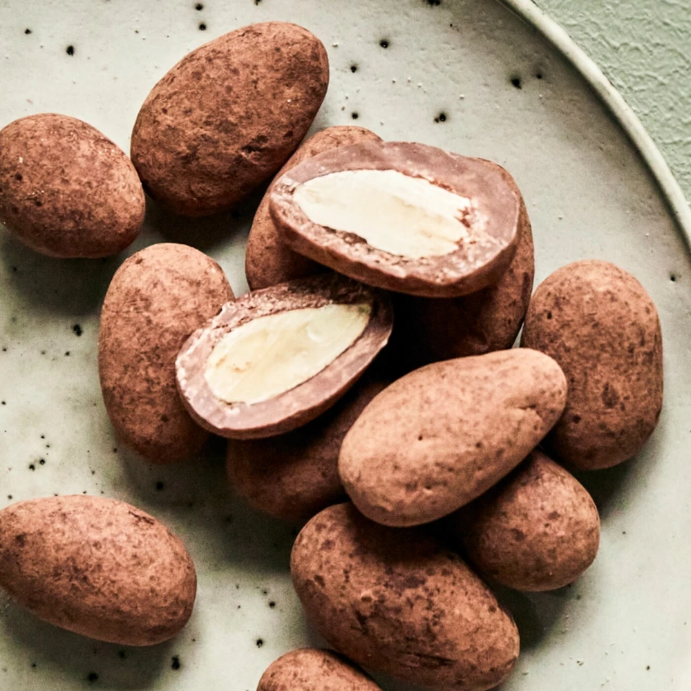 Migdały pokryte czekoladą i kakao, Nicolas Vahé