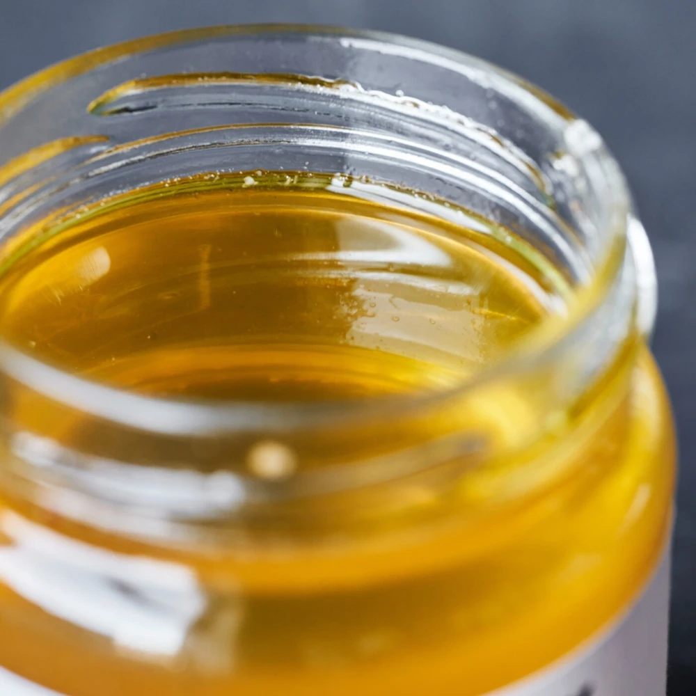 Miód akacjowy, Nicolas Vahé