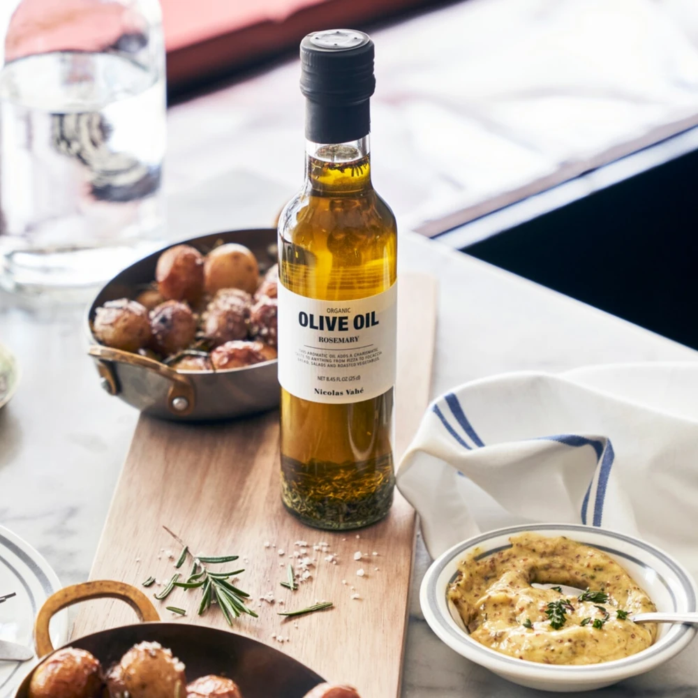 Oliwa z oliwek z rozmarynem, Nicolas Vahé