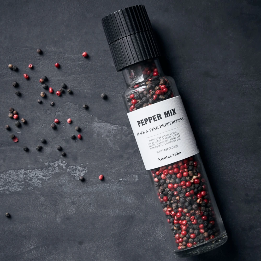 Pieprz czarny i różowy, Nicolas Vahé