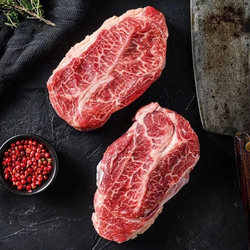 Stek flat iron (feather blade) Black Angus USA, Farmy Roztocza