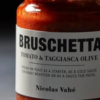 Bruschetta z pomidorami i oliwkami, Nicolas Vahé