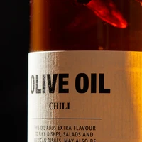 Oliwa z oliwek z chilli, Nicolas Vahé