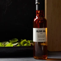 Oliwa z oliwek z chilli, Nicolas Vahé