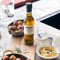 Oliwa z oliwek z rozmarynem, Nicolas Vahé