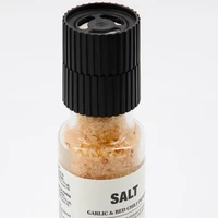 Sól czosnek i czerwona papryka, Nicolas Vahé