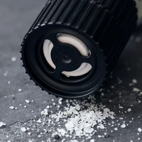 Sól, parmezan i bazylia, Nicolas Vahé