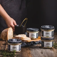 Zestaw wyrobów mięsnych Bio: rillettes wieprzowe, pasztet z żurawiną, kiełbasa zagrodowa, pasztet z kurczakiem, Farmy Roztocza